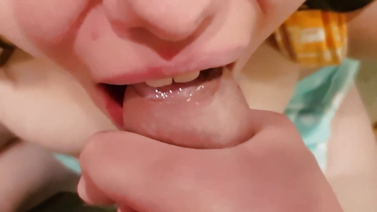 Close up - kompilasi video rekaman seks mani muncrat dan telan sperma #1