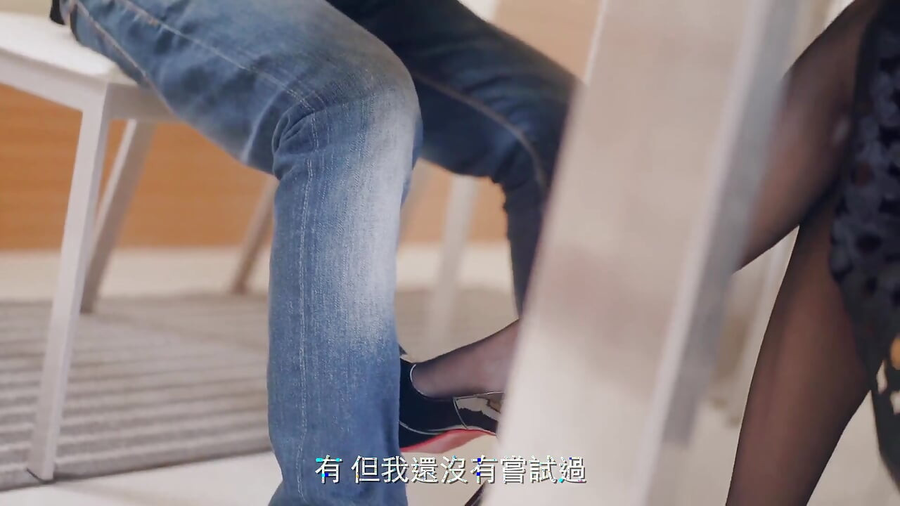 Chinese petite girl got fucked - Perv Milfs n Teens