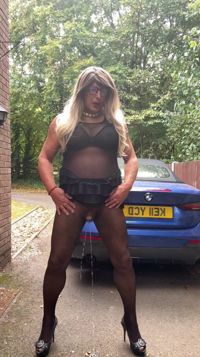 Sexy Crossdresser kellycd2022 in black seamless pantyhose and heels | Clip 3