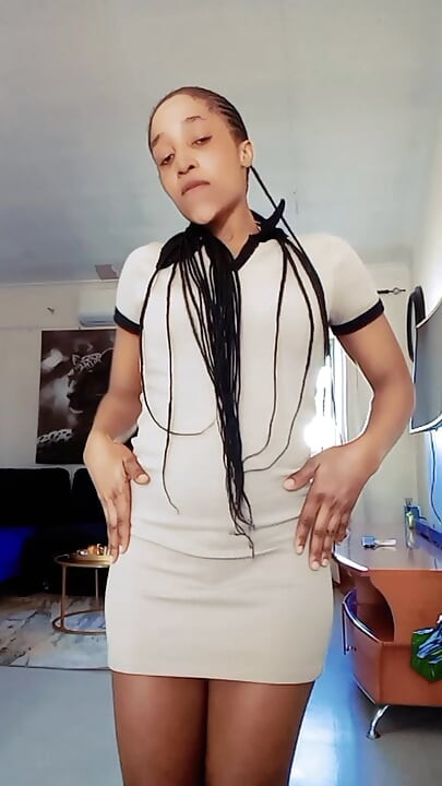 Hot sexy lady from Uganda  single and search