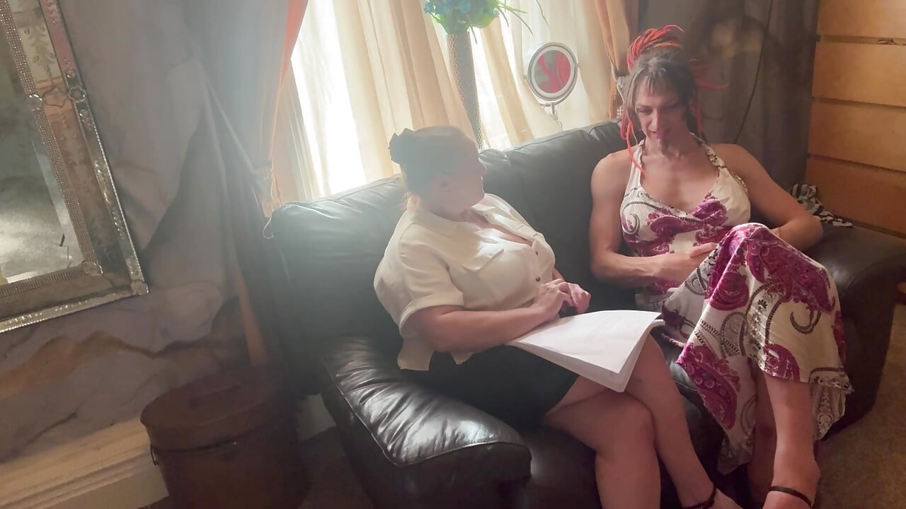 Domina Satana Interviews the fabulous Jasmine_Dlight