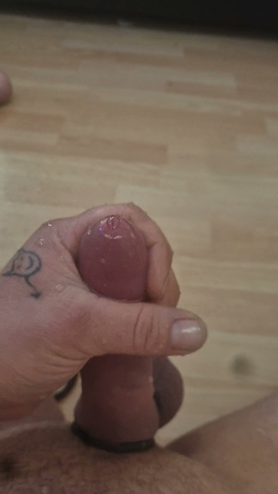 Multiple urethral insertion and full of pee | Clip 1