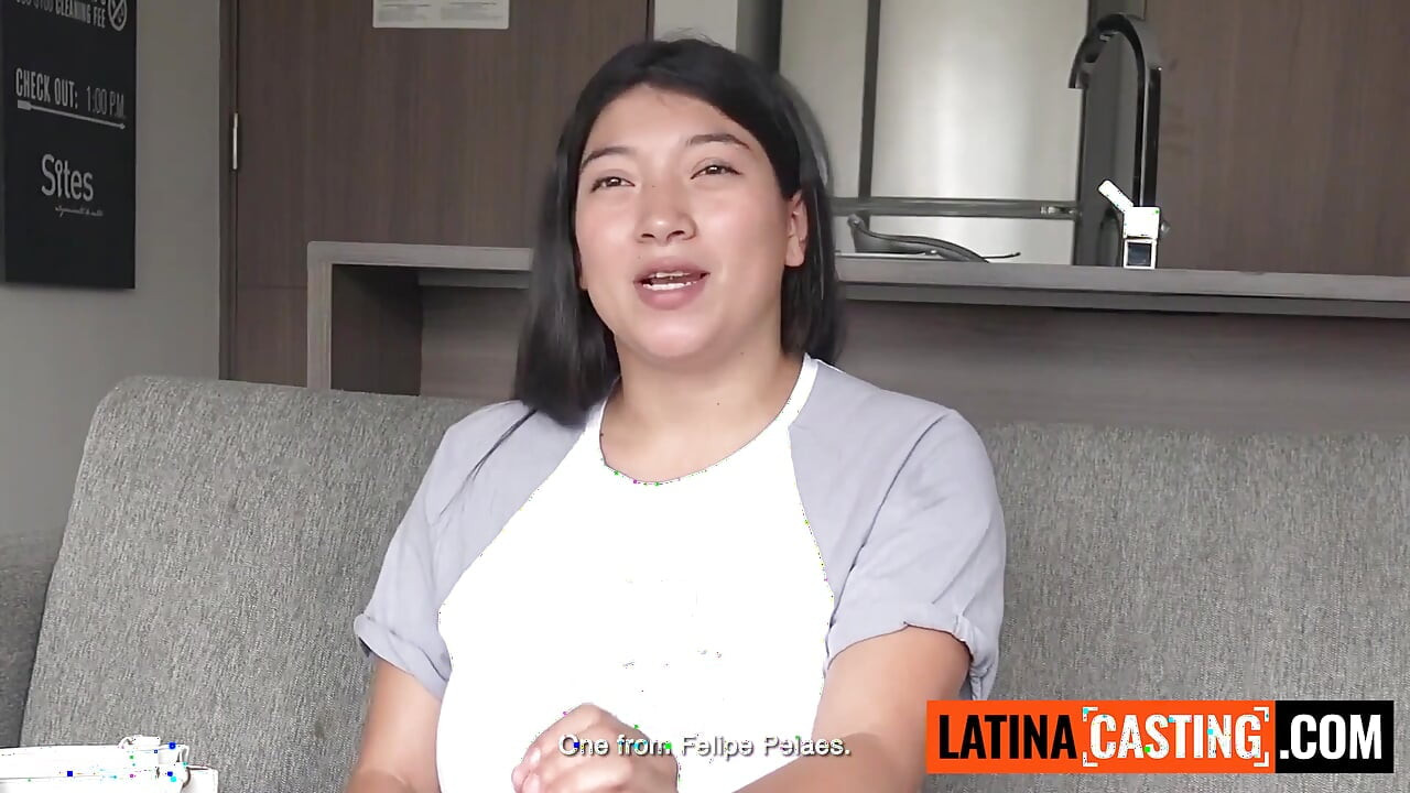 Această femeie latino asiatică amatoare cu țâțe naturale uriașe a spus că nu va înșela niciodată... a ajuns să mă călărească