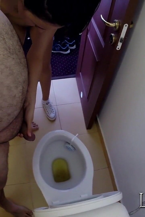 I help my fuck boy pee in the toilet