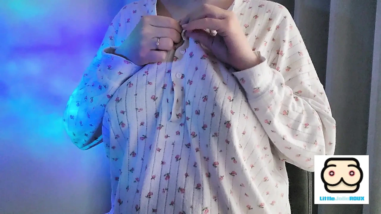 吮吸我耸人听闻的巨大奶子