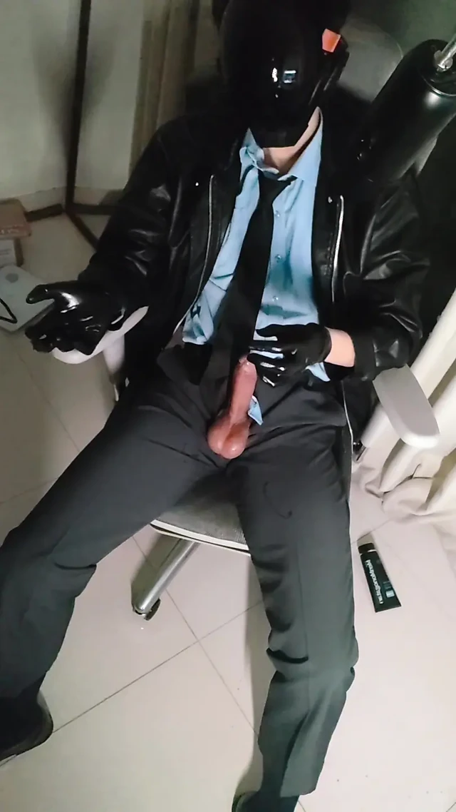 Plot - ASMR class at school