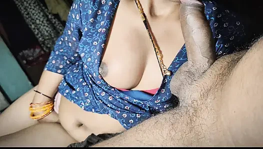 Жена моего босса дает мне дополнительные деньги, чтобы пососала мой хуй и вылизала сперму, пока босса не дома