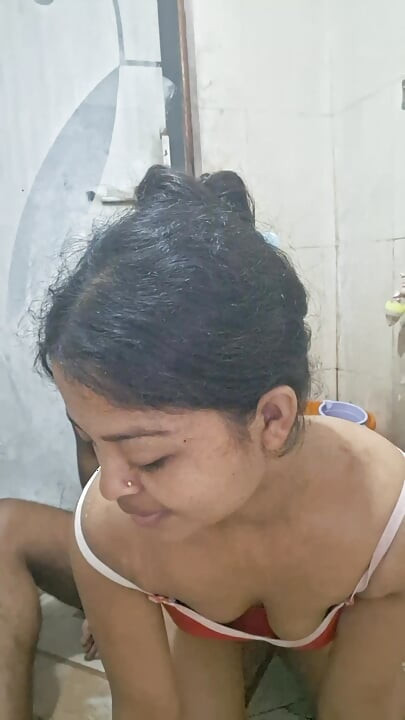 Meia-irmã e meio-irmão dividiram a cama e dura foda dura