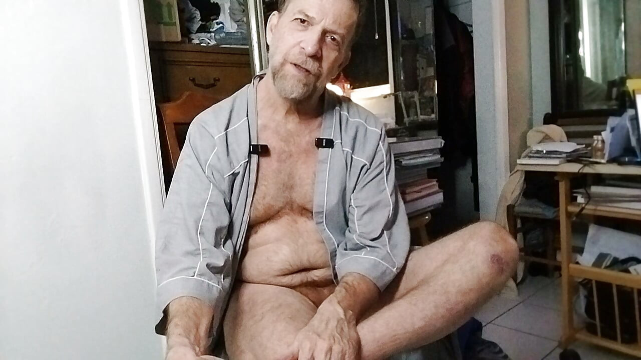 Cum for your robed pal