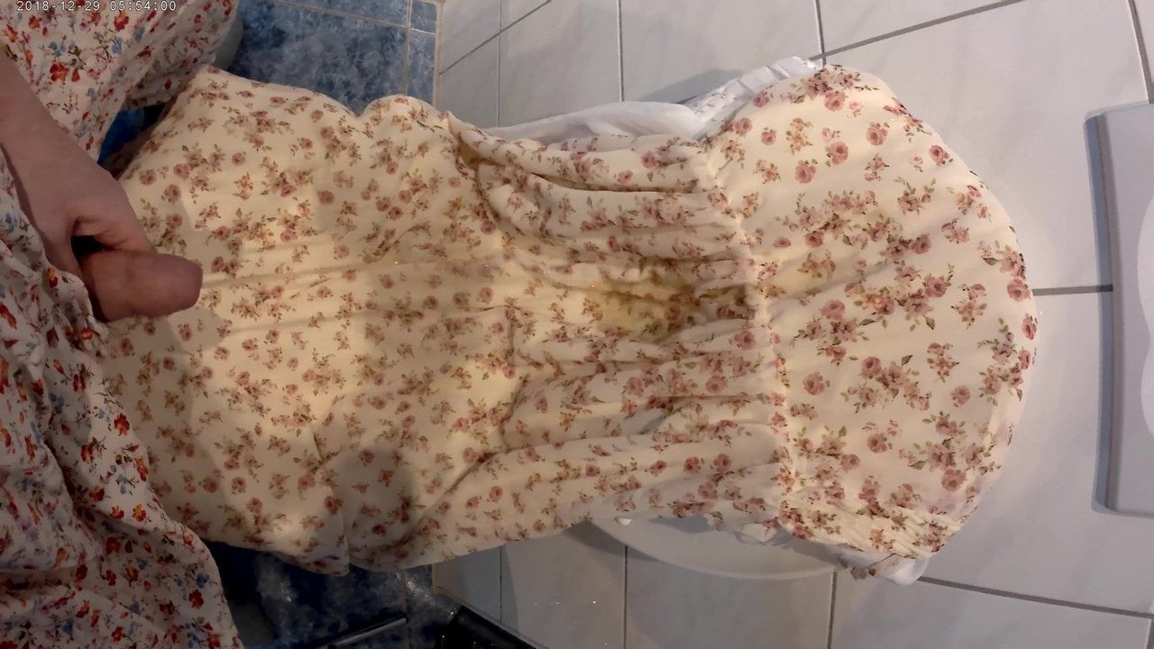 Millefleurs Dress Pissing