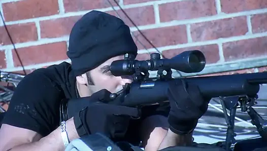 Vollbusiges schätzchen wird im van gefickt