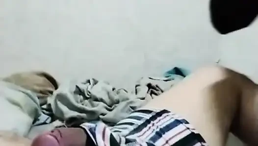 Sakso çektikten sonra yarağı götüme sokuyorlar