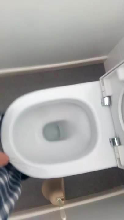 Pissing me selfie