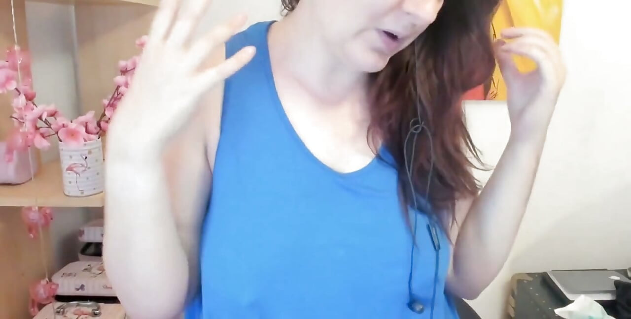 Your Beautiful Italian Stepmother Teaches You Masturbation