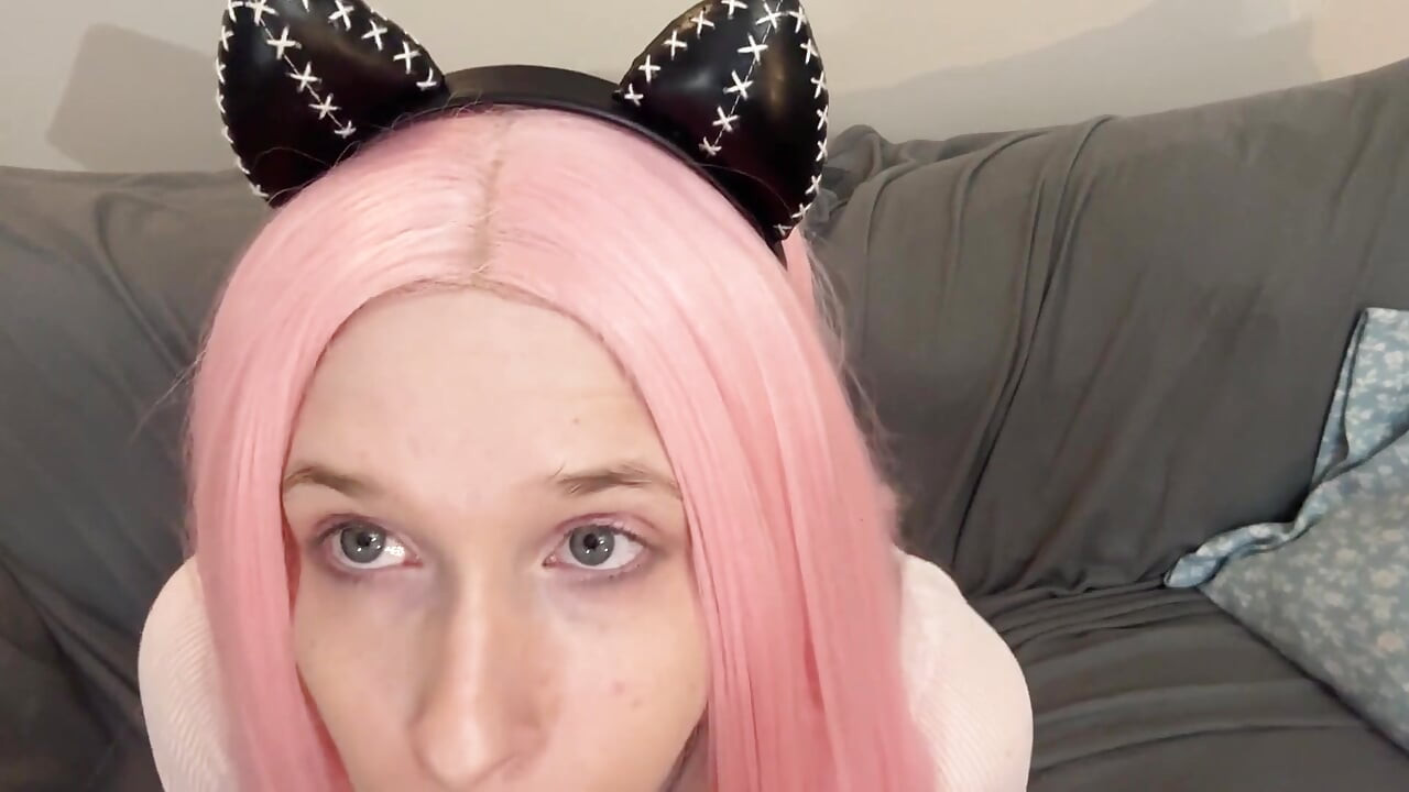 Bratty Bubblegum Slut Blowing Bubbles