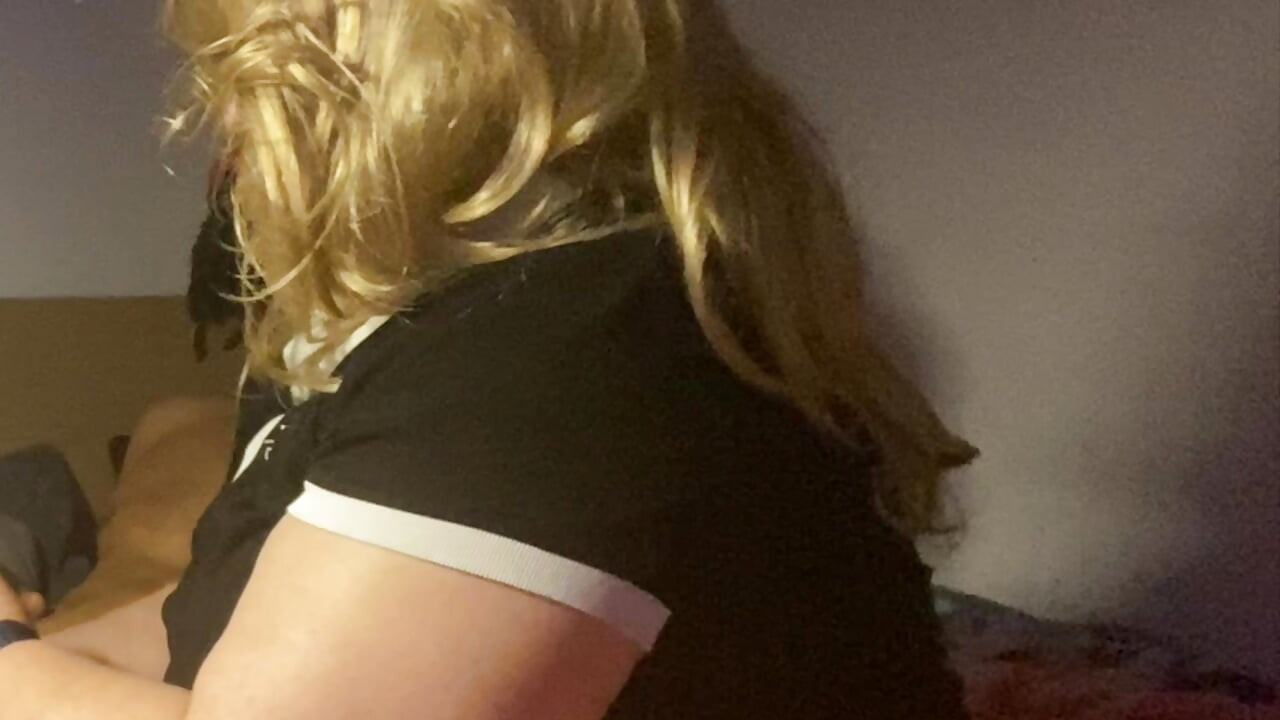 Mature Handy gilf slowly oil massage BBC, stepson's friend stays at my house and I end up with his cum in her mouth