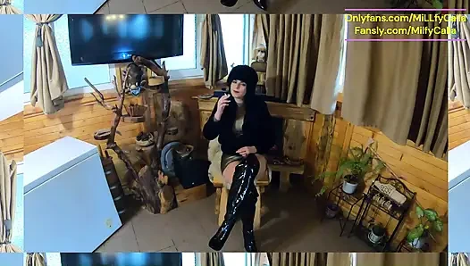 Smoking tease, deep blowjob & crot di mantel bulu dan topiku