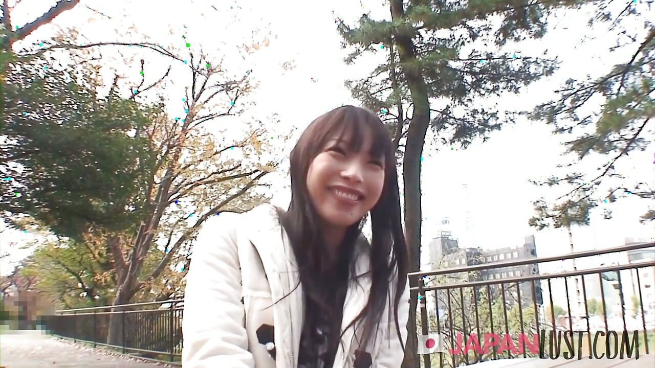 Gorgeous university girl picked up at the park for a creampie