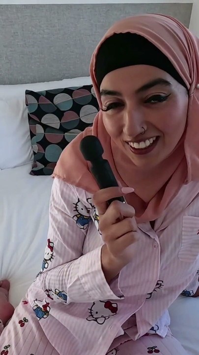 Hijabi Aaliyah Yasin, a Muslim Wife, Is Unfaithful to Her Husband