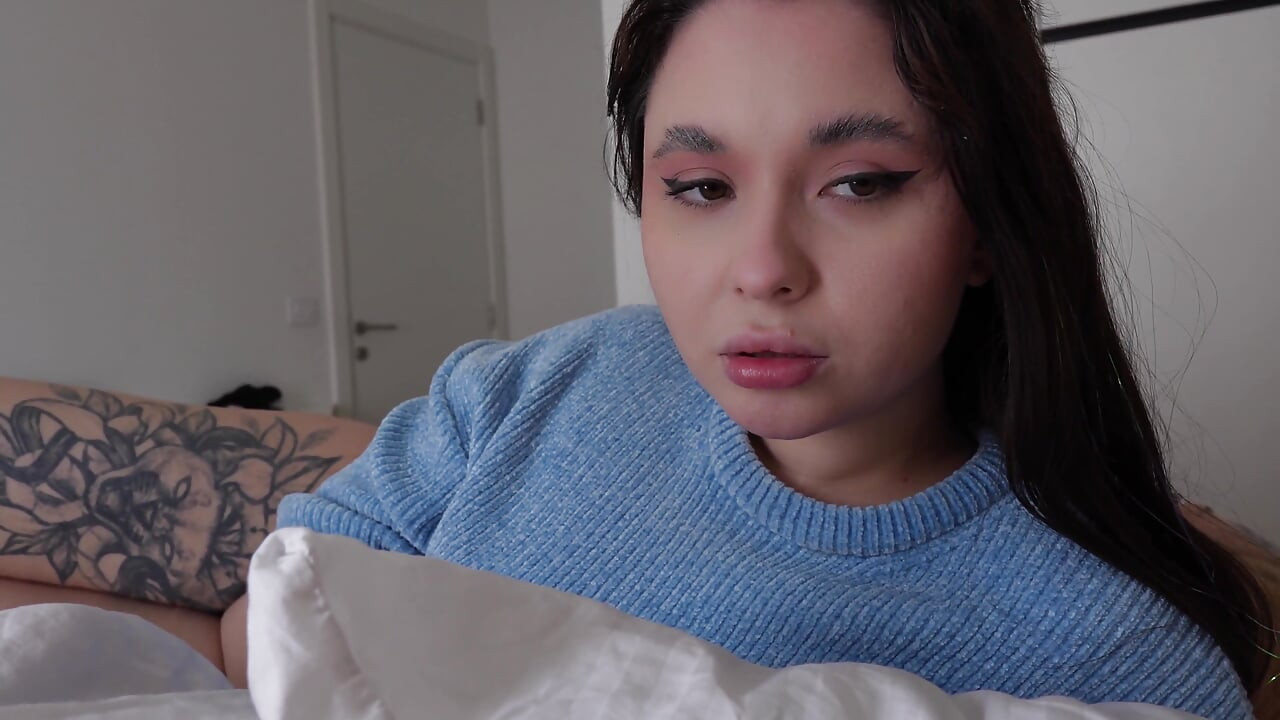 Am făcut sex cu sora mea vitregă în fața mamei vitrege