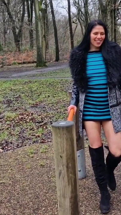 Thrilling moment from "Naked in public and pissing"