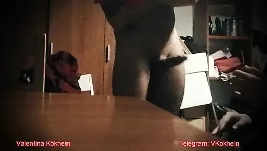 Die realität einer devoten ehefrau: Privates lachen & schwanzklatschen. Unbeschrieben.