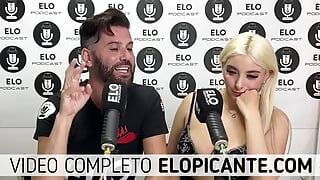 ELO PODCAST LE PEGA CON LA PALETA A LORE SOFIA