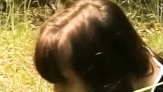 Eine nymphomanin genießt sex mit einem fremden # 1