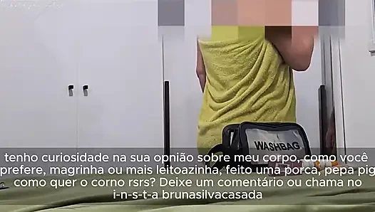 Hamile evli kadın eş değiştirme evinde yetenekli bir adamla emiyor ve sikişiyor