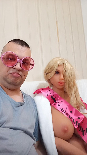 Izravan pristup putem videochata Umirovljenici 69 Lutka 167 cm