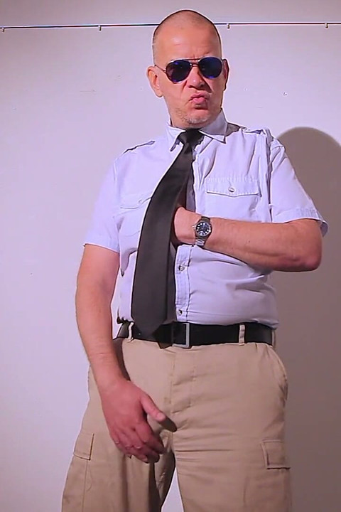 Horny Cop (18) Xl Cumshots