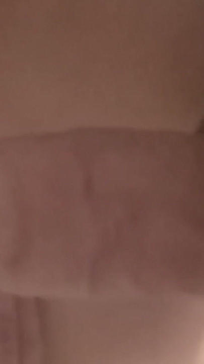 Big cumshot on lips | Clip 1