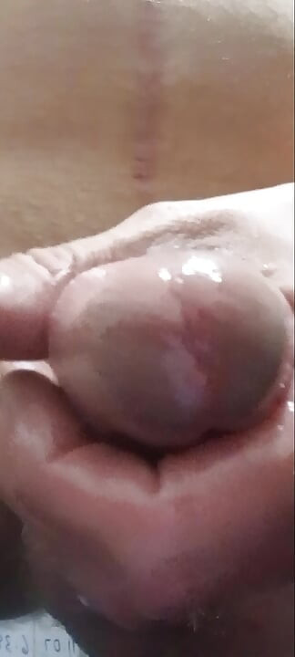 Μεγάλο φορτίο PreCum στη γλώσσα σας