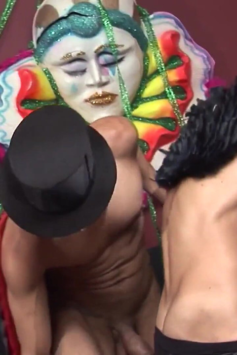 Exclusive video Bareback: Horny sexy muscular men anal fuck in mask