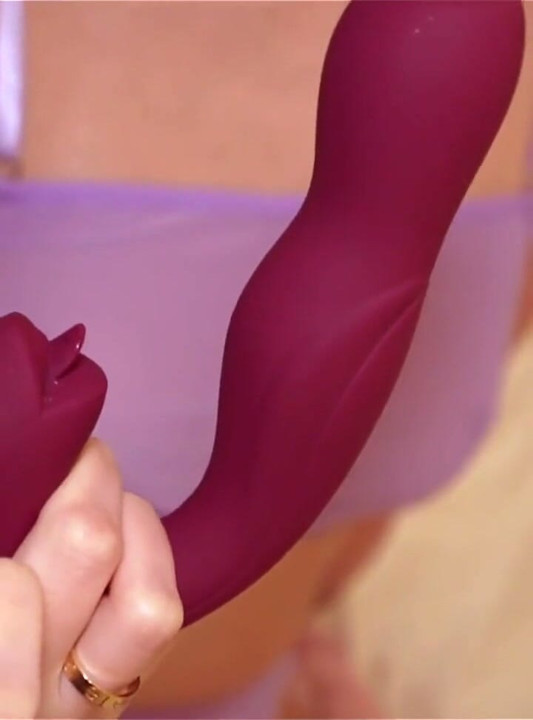 My New Toy From Honeyplaybox Makes Me Cum Hard