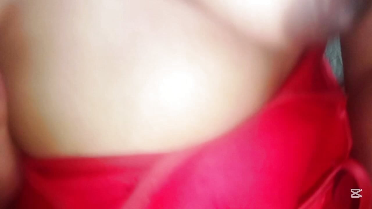 My girlfriend's Tamil aunt riding cock when we're home alone