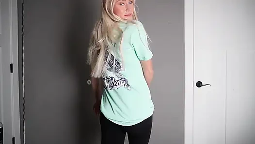 Aku lagi ngajarin posisi on different tops untuk kamu