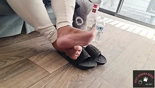 Lulusex доминирование толстушки, доброе утро, поклонение ступням