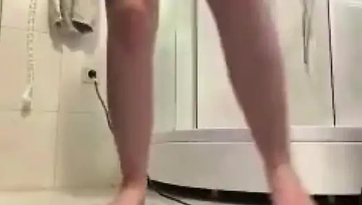 Crazy squirting and deepthroat with big dildo