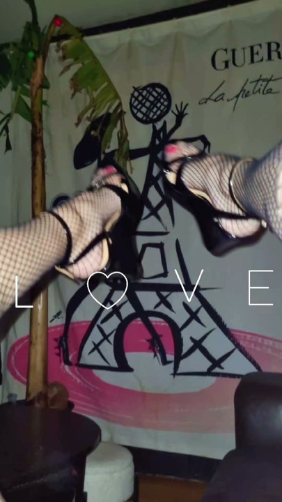 👻Trav PoLice GroSse Bite, HeeLs Compensés.. VaneSsaBiTCHx PariSChienneTrvprod⁹¹