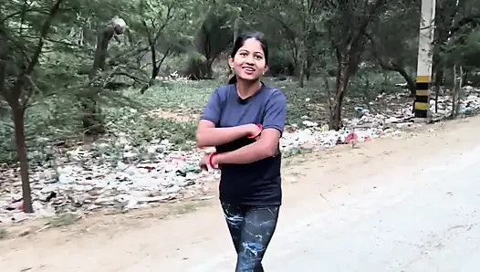 Bahu yang baru nikah India secara tidak sengaja disetubuhi hardcore oleh tharki sasurji- video seks sasur bahu.
