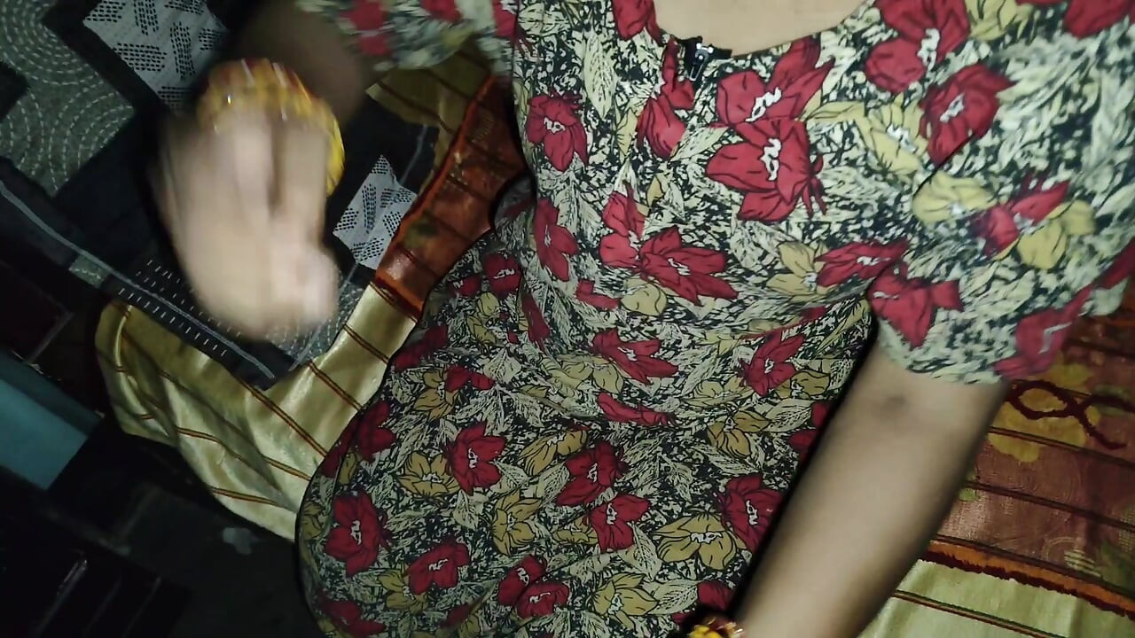 Desi Shruti Bhabhi blowjob cum