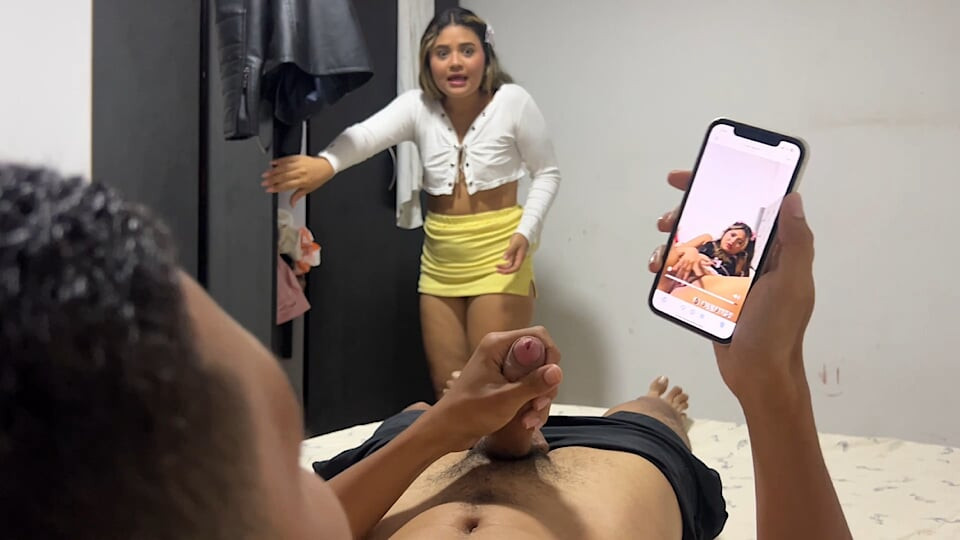 She caught her stepbrother masturbating to a photo of her