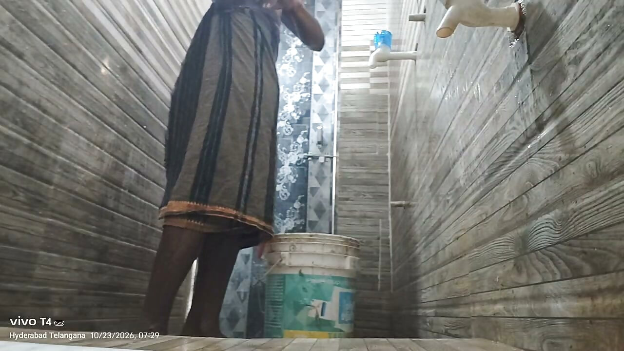 Desi scena kąpieli w związkach | Hindi Short Video 🔥Ostatni prywatny moment | Desi Video