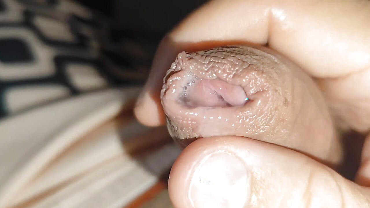 ความบริสุทธิ์เงียบของของเหลวถุงยางตรง