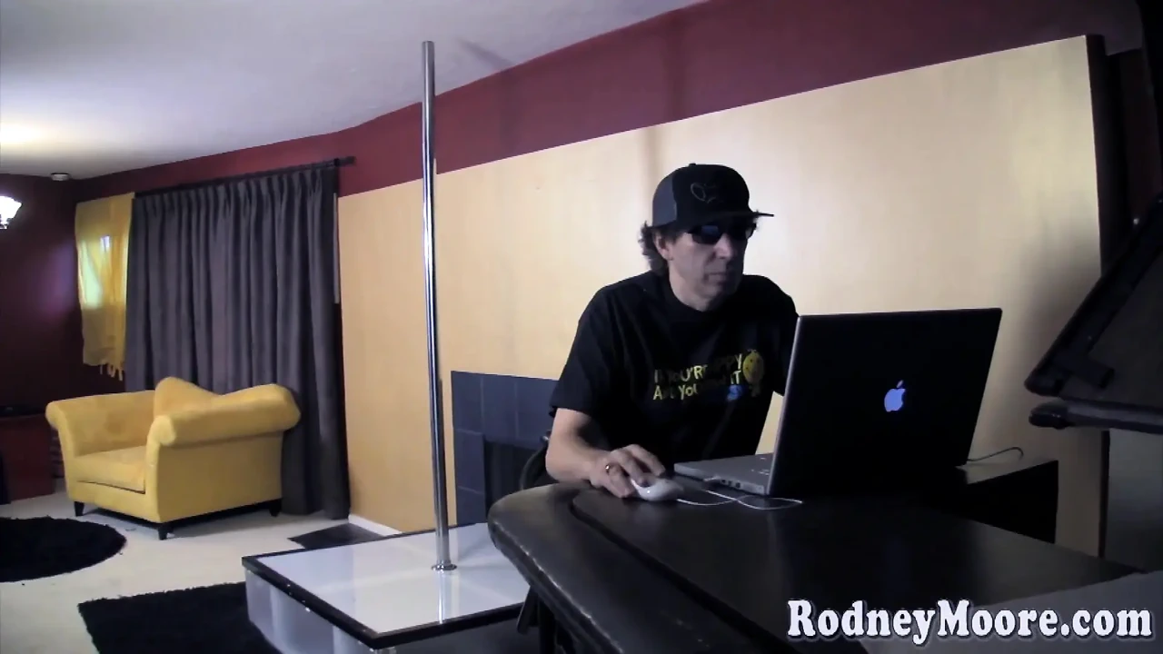 Pawg vú khổng lồ cổ điển và khuôn mặt khổng lồ