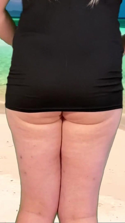 Unforgettable moment from "Huge anal hook on public beach"