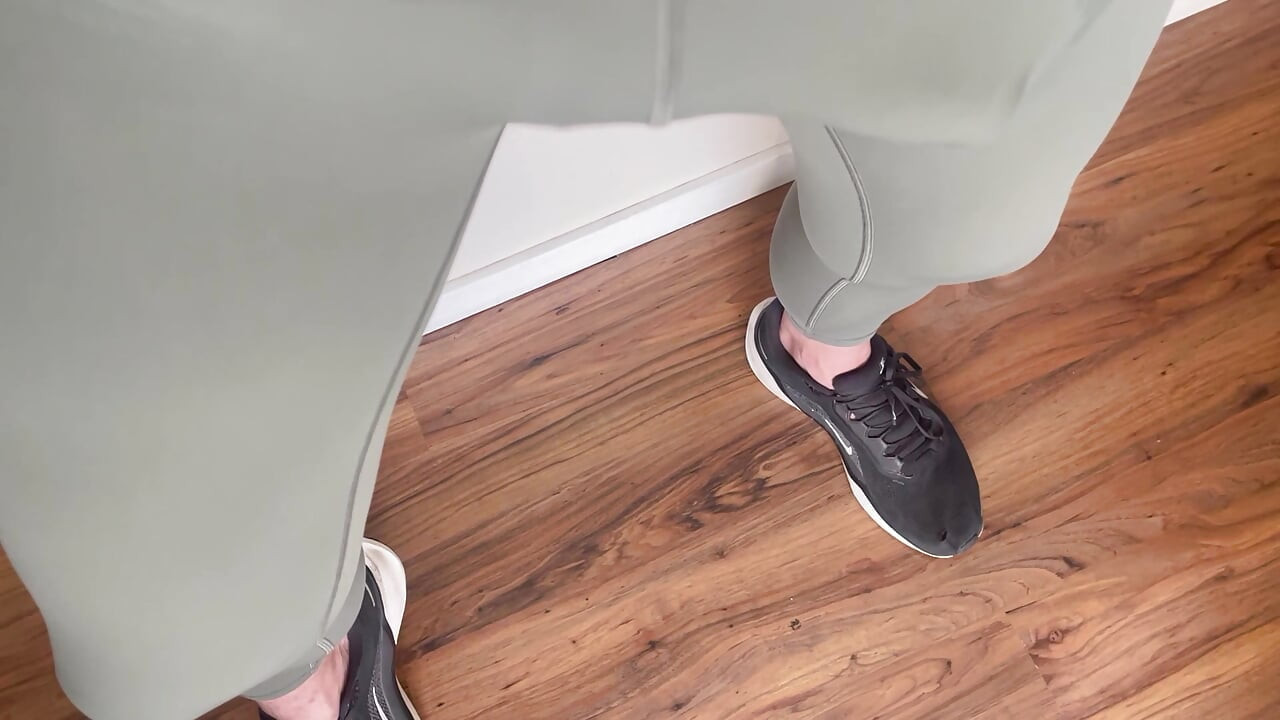 Lycra Gym Gear Masturbating