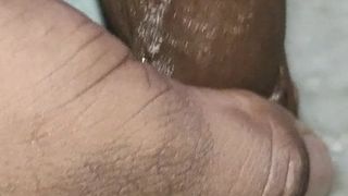 Massage de la bite dans de l'huile chaude indienne