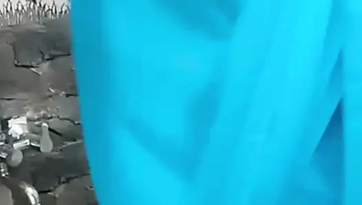 Bhabhi Ne Badezimmer Me Kholi Choli